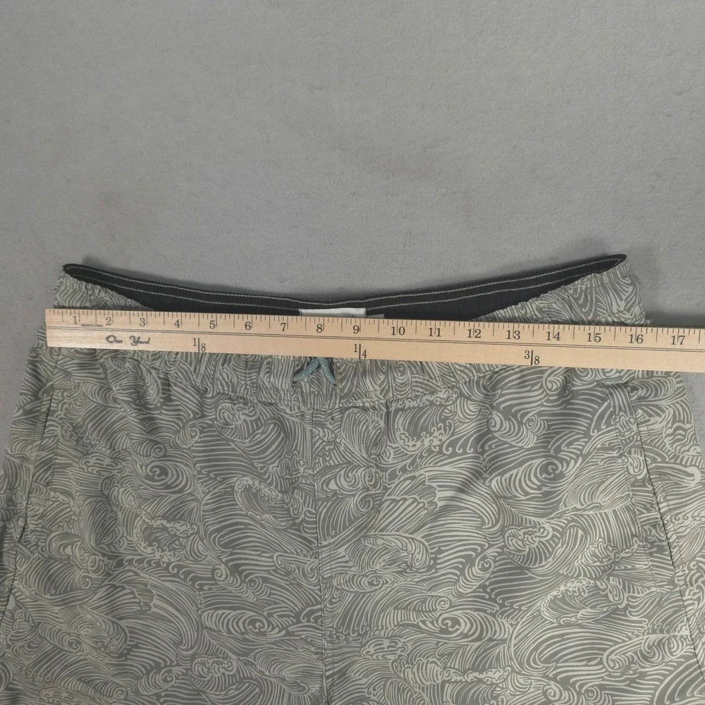 Wellen Mens Swim Trunks Grey White Wave Pattern Mesh Lined Board Shorts Size L